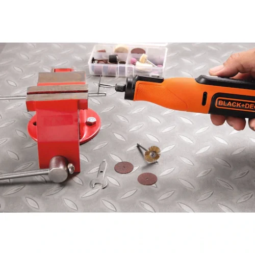 Minitorno 8V con 35 Acc y Estuche. Black + Decker BCRT8K35