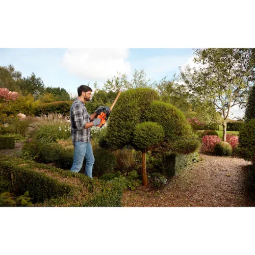 Cortasetos (560mm) 500W. Black + Decker BEHTS401