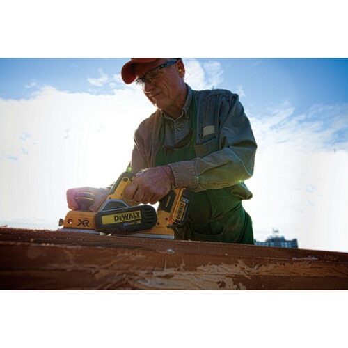 Cepillo de 20V MAX * sin escobillas no incluye batería. DeWalt DCP580B
