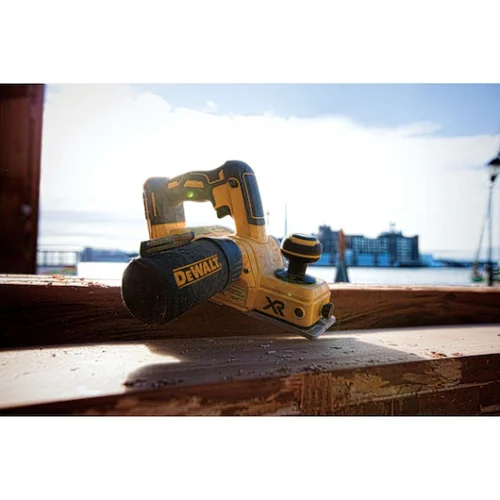 Cepillo de 20V MAX * sin escobillas no incluye batería. DeWalt DCP580B