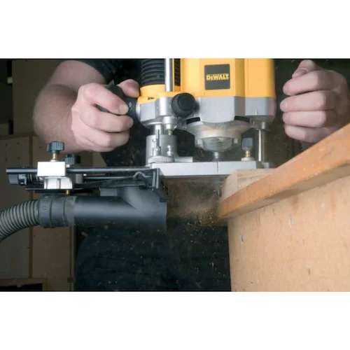 Rebajadora - fresadora 1100 Watts de velocidad variable electrónica de base regulable. DeWalt DW621