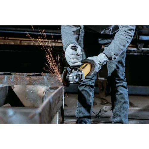 Amoladora angular 4 1/2" @ 115mm 700W. DeWalt DWE4010
