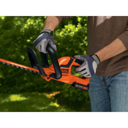 Cortacercos Inalámbrico de 55.8cm (22") de Ancho - 20V* MAX. Black + Decker LHT2220