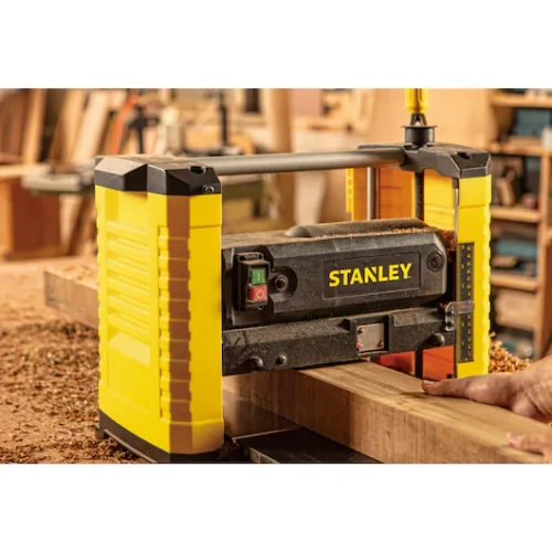 Cepillo de Banco Portátil 1800W. STANLEY STP18